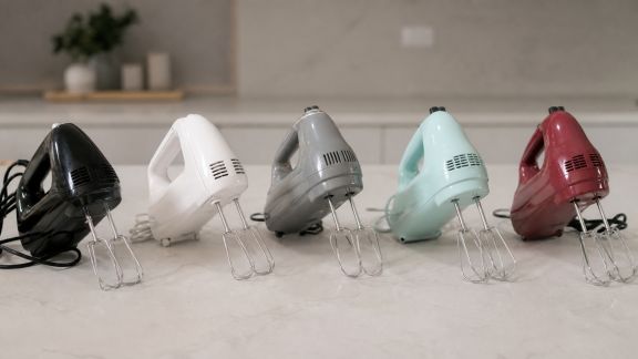 Batteurs électriques : 5 modèles au banc d’essai pour cuisines pressées