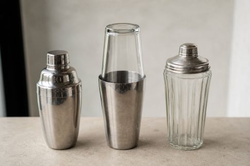 Comparatif de shakers : lequel choisir pour des cocktails réussis ?
