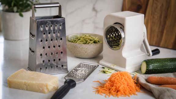 Guide pratique : bien choisir sa râpe pour légumes et fromages