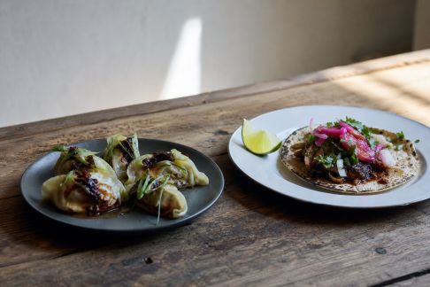 Cuisine fusion : bien associer traditions pour un menu original