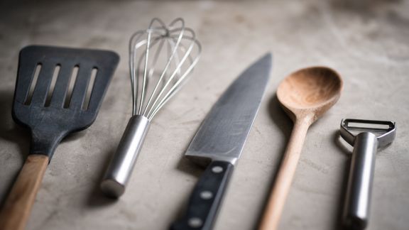 Comparatif ustensiles : lesquels choisir pour une cuisine efficace